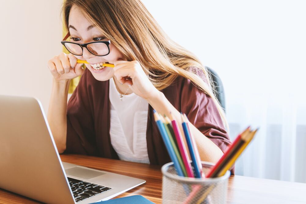 Los beneficios de hacer palabras cruzadas para la salud mental